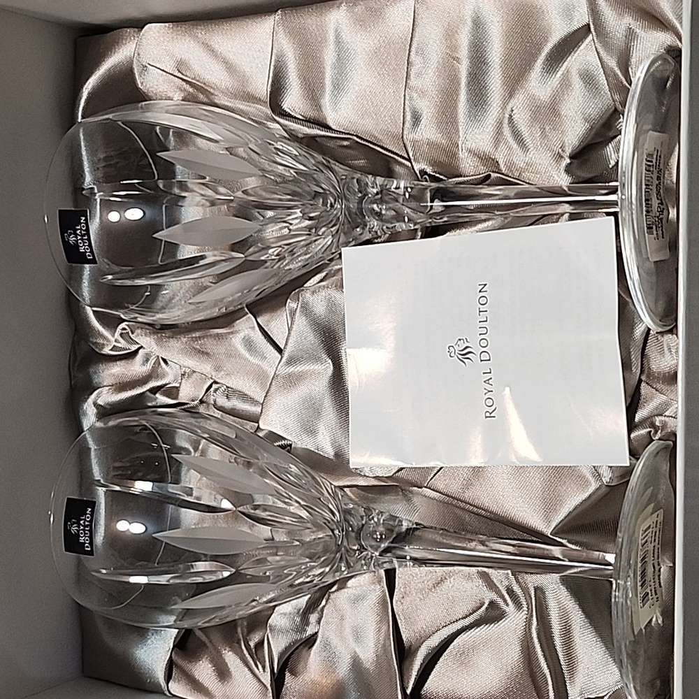 ROYAL DOULTON Fine lead Crystal WINE GLASSES vintage